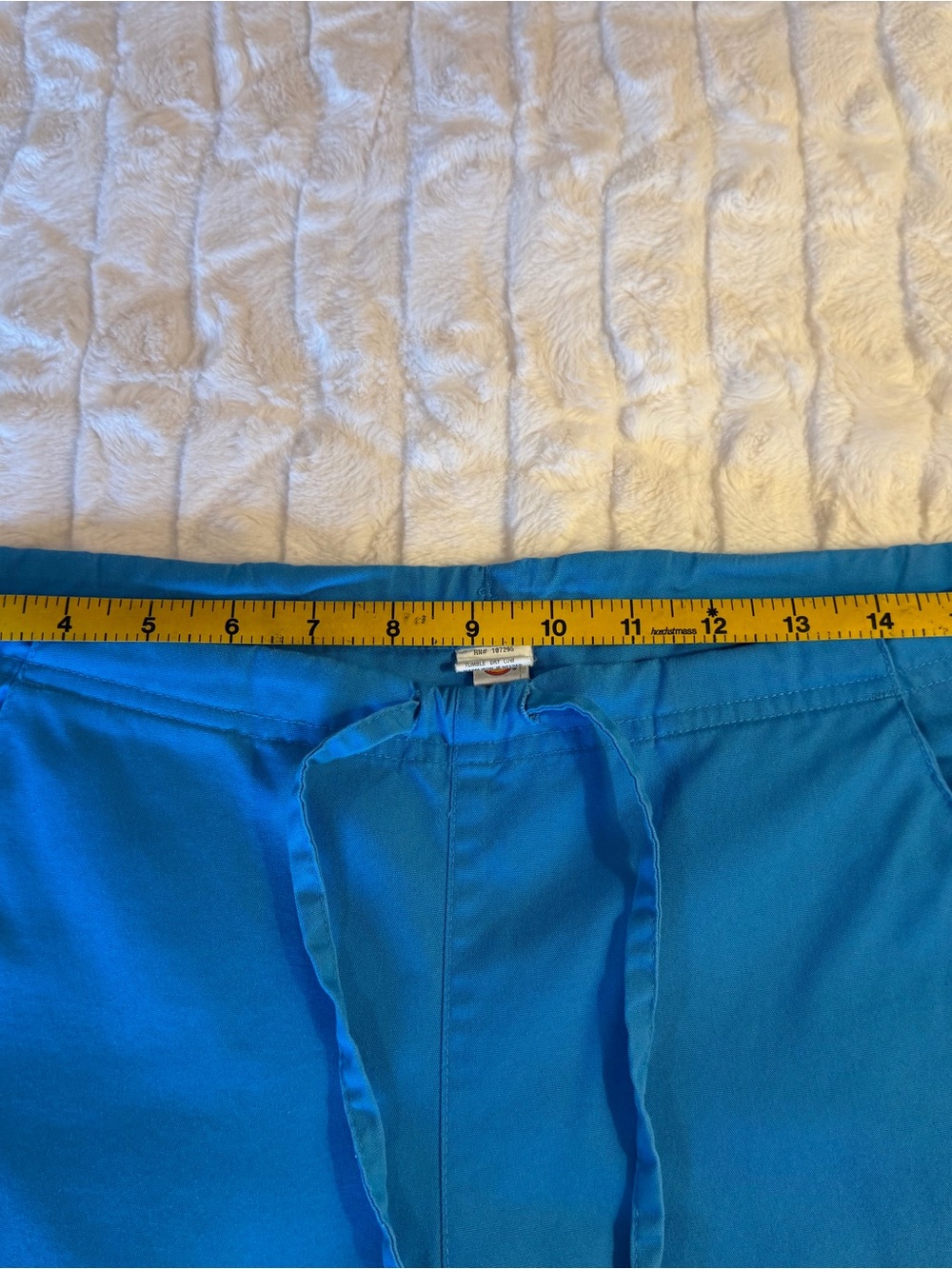 White & Blue Scrub Set With Multicolor Starburst Pattern - Picture 9 of 12